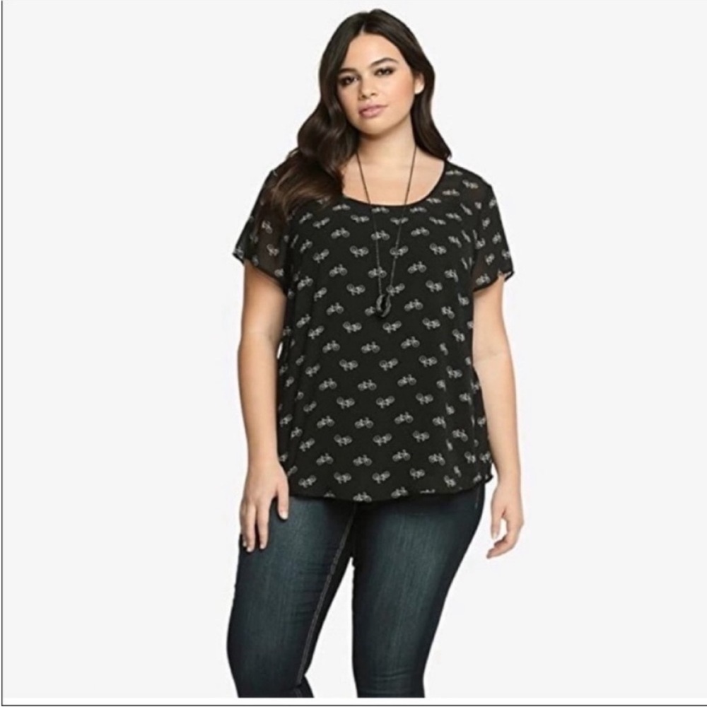Torrid Sheer Bike Printed Shirt Short Sleeve Size 5